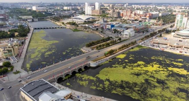 Жители Челябинска сообщают, что река Миасс умирает