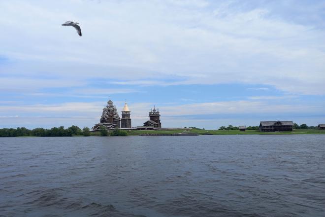 Ученые изучат влияние туризма на природный памятник архипелага Кижи