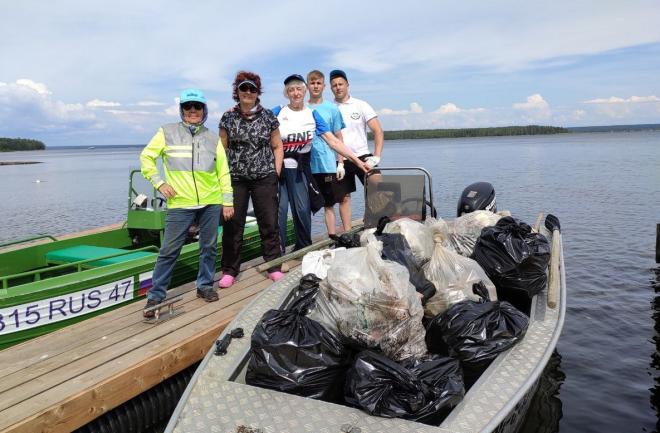 Более 20 тонн мусора собрали волонтеры ВООП в Ленинградской области