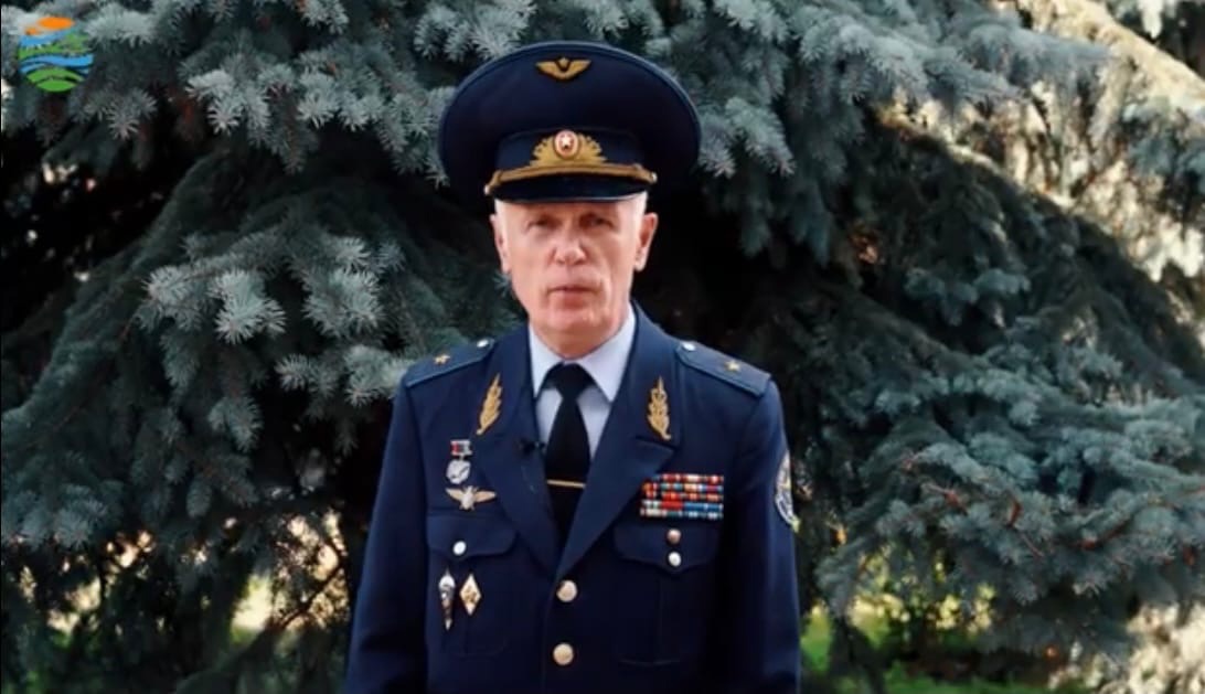 Военный летчик рассказал о существовании химтрейлов