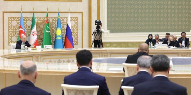 К выработке совместных шагов по сохранению экосистемы Каспийского моря призвал Президент России на экологическом саммите 