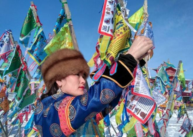 «Флажки душат деревья». В Бурятии предлагают встретить праздник Белого месяца осознанно