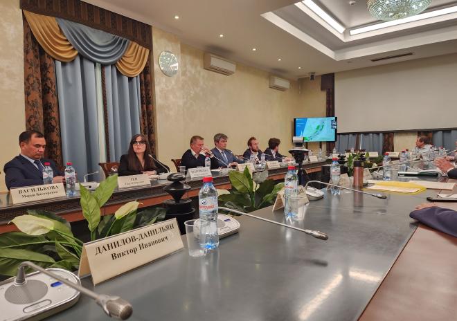 Вячеслав Володин встал на защиту озера Байкал